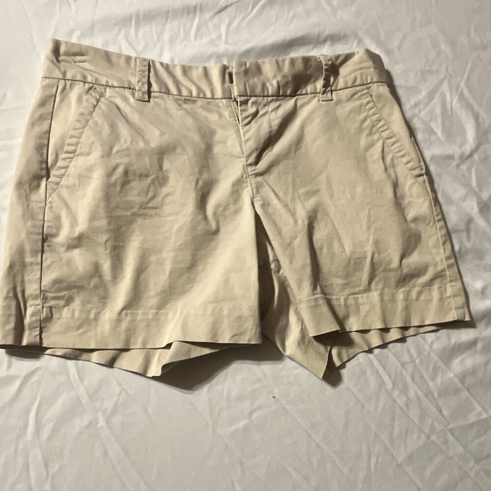 Calvin Klein Jeans Women's Beige Cotton Twill Chino Shorts 6. 3" Mid Rise